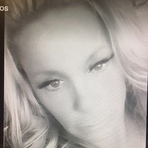 Meet your Posher, Connie